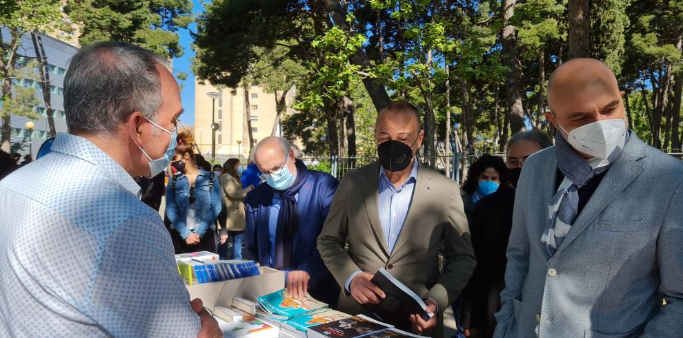 El Gobierno de Aragón lanzará las ayudas para el sector del libro en las próximas semanas