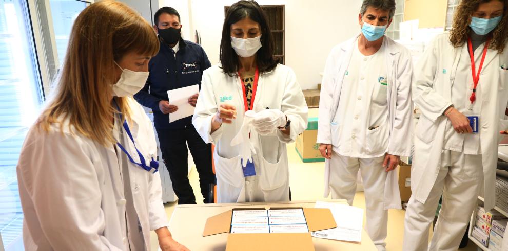 Las primeras vacunas del laboratorio Moderna ya están en el Hospital Clínico