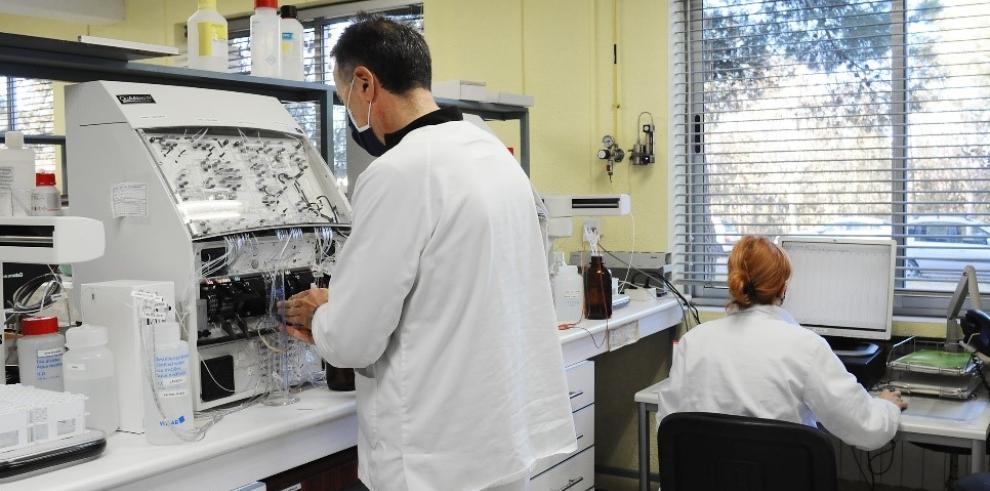 El Laboratorio Agroambiental adquiere un nuevo instrumento de medición que permite analizar un mayor número de muestras vitivinícolas y en solo tres minutos