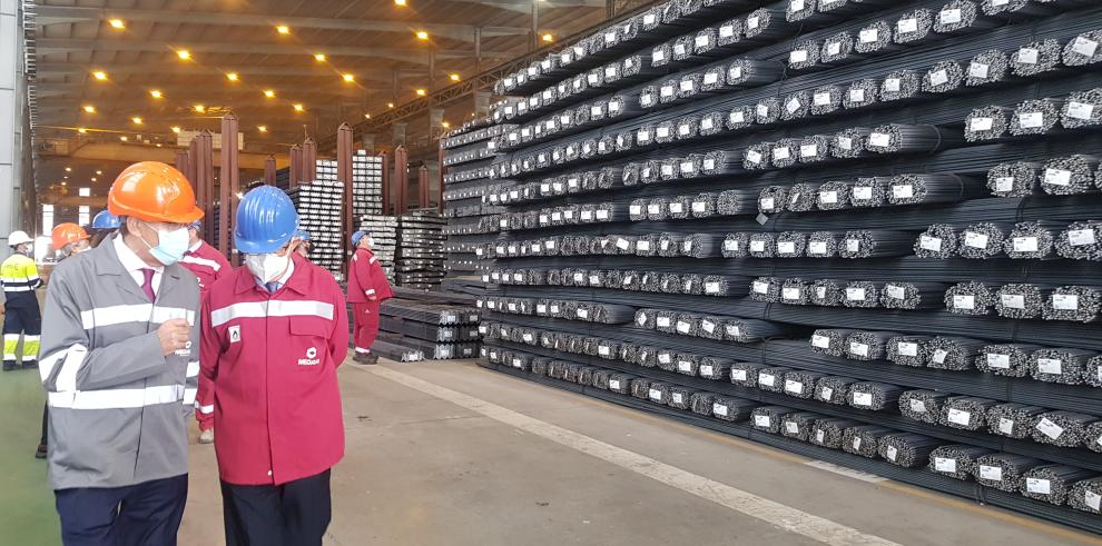 Aliaga visita la empresa Megasider en Zaragoza 