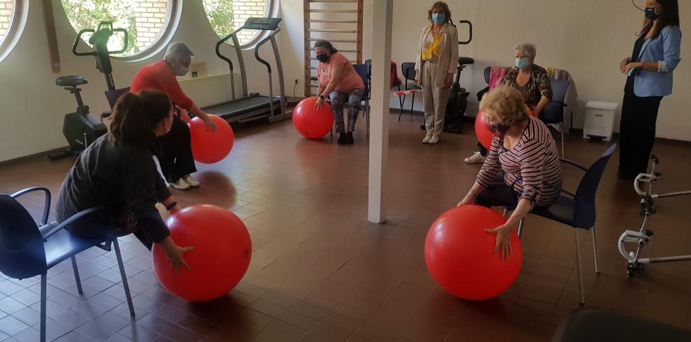 Aragón flexibiliza las medidas en las residencias ante la bajada de los contagios tras la vacunación