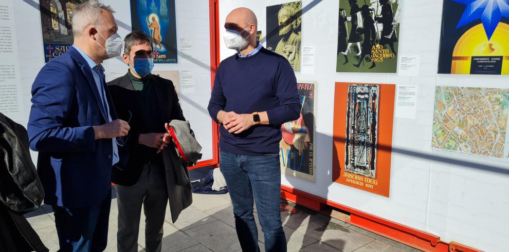 Una exposición itinerante revisa cien años del Camino de Santiago a través de ilustraciones 