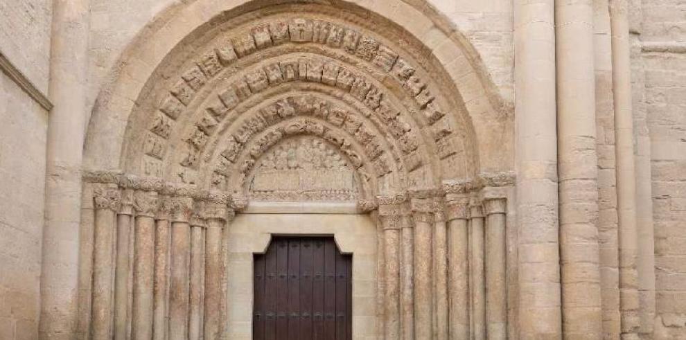 Finalizados los trabajos de restauración de la portada norte de la Iglesia de El Salvador, de Ejea de los Caballeros