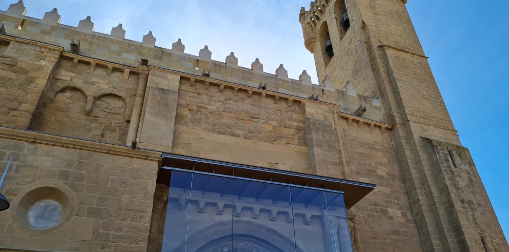 Finalizados los trabajos de restauración de la portada norte de la Iglesia de El Salvador, de Ejea de los Caballeros