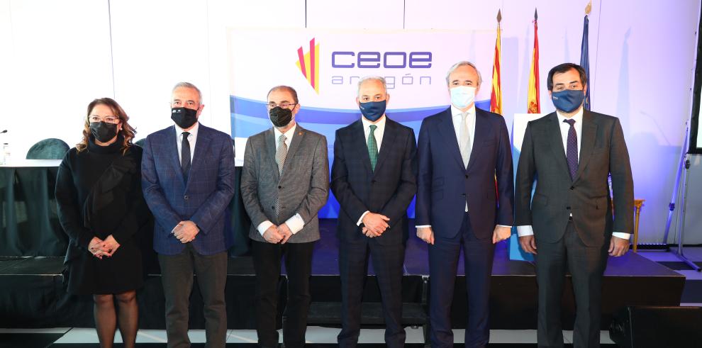 El Presidente de Aragón insta a mantener la política de pactos tras el relevo en la presidencia de CEOE Aragón