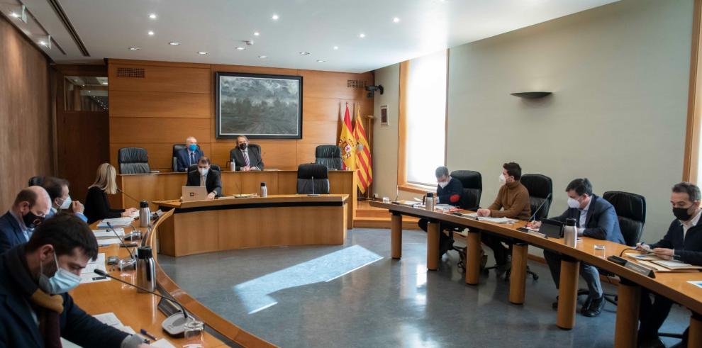 El Gobierno refuerza la necesidad de ponderar las características demográficas y los factores territoriales en la financiación autonómica tras la sesión de trabajo con los grupos parlamentarios