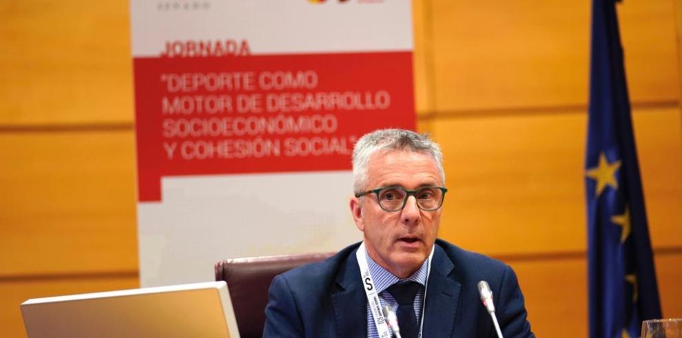 El director general de Deporte presenta en el Senado Conecta-R, un proyecto piloto de promoción del deporte mixto en el entorno rural