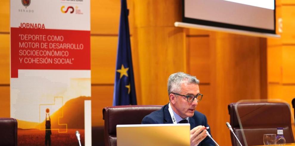 El director general de Deporte presenta en el Senado Conecta-R, un proyecto piloto de promoción del deporte mixto en el entorno rural