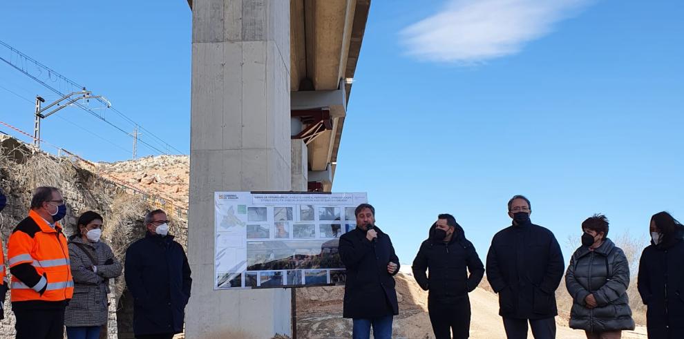 Reabierto al tráfico el puente sobre el ferrocarril en la A-221 en Quinto