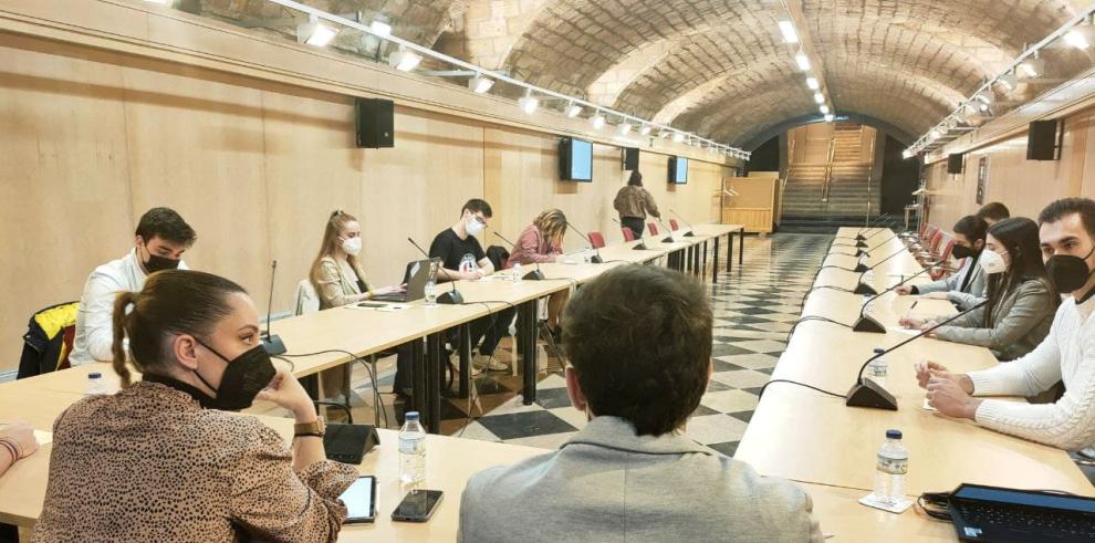 El Gobierno de Aragón recupera diez años después las ayudas para asociaciones de estudiantes universitarios