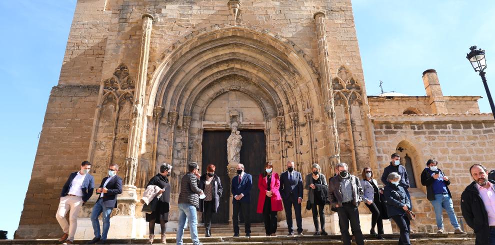 El Gobierno de Aragón impulsará este mes la candidatura a Sello de Patrimonio Cultural de la colegiata y el castillo de Caspe, símbolo de la resolución de conflictos sin recurrir a guerras