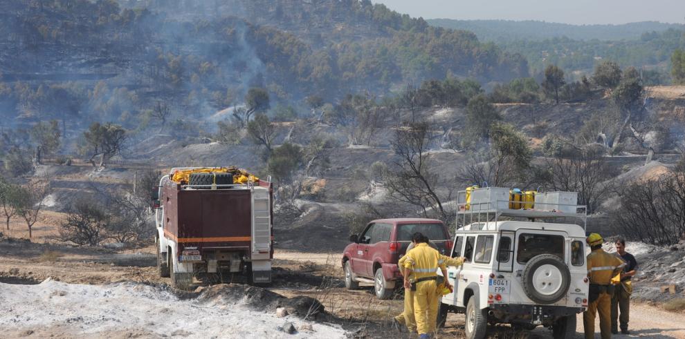 Imágenes de las zonas afectadas por los incendios de Teruel y audios del consejero de Medio Ambiente desde Valdeltormo