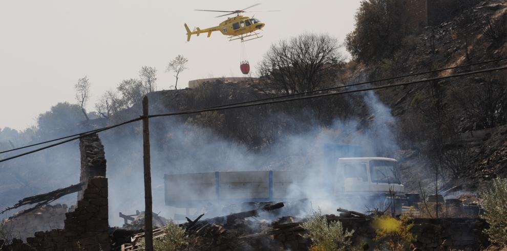 Imágenes de las zonas afectadas por los incendios de Teruel y audios del consejero de Medio Ambiente desde Valdeltormo