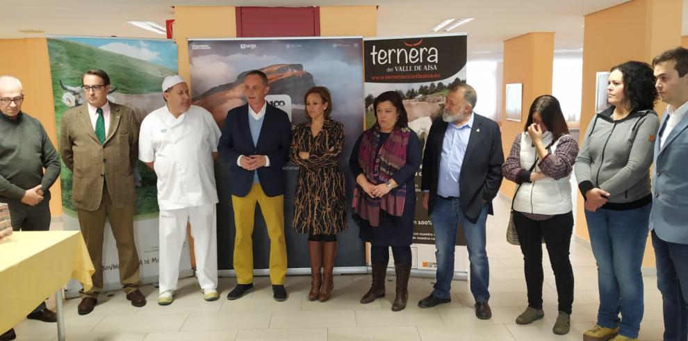 ARAPARDA dona carne de raza bovina parda de montaña en residencias de Teruel y Utrillas con motivo del Centenario de Ordesa y Monte Perdido