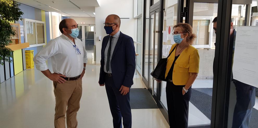 Felipe Faci visita el IES Segundo de Chomón en el primer día de clase de Secundaria