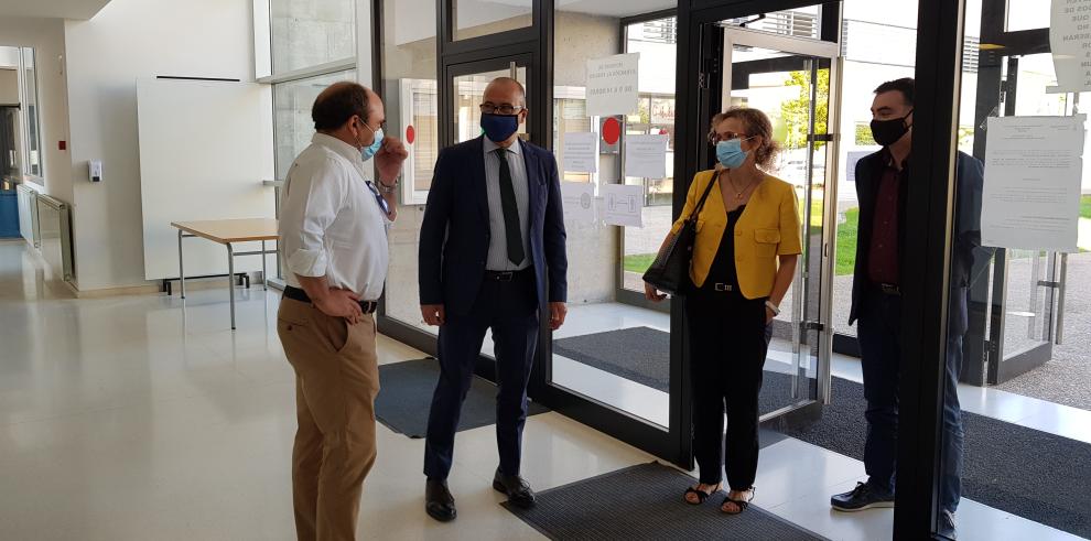 Felipe Faci visita el IES Segundo de Chomón en el primer día de clase de Secundaria