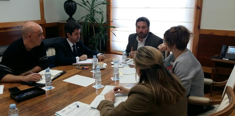 El Gobierno de Aragón y el Ayuntamiento de Huesca firmarán un convenio para fijar la colaboración en materia de vivienda social