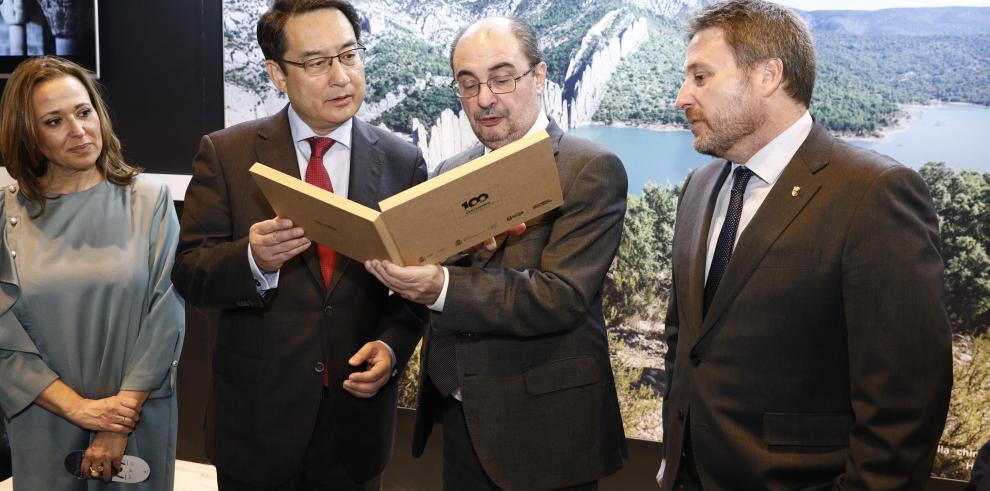 Gran día para Aragón en Fitur con el apoyo del Embajador de China y de la Ministra de Turismo que aportan grandes anuncios para la promoción turística de Aragón