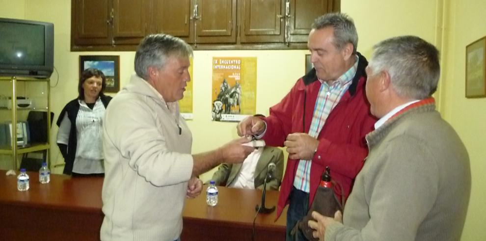 Alfredo Boné, nombrado pastor honorífico por la Asociación de pastores Nueva Mesta de Albarracín