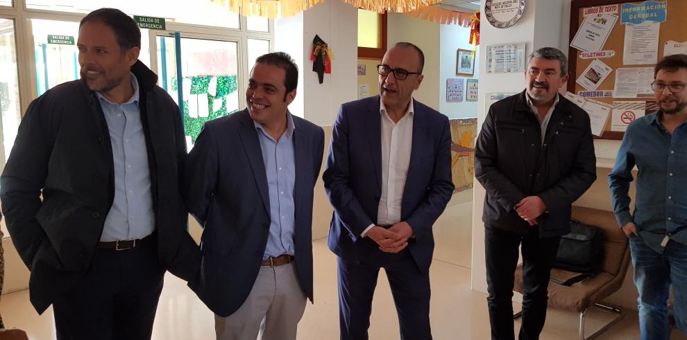 Felipe Faci visita el nuevo ciclo de energías renovables de Andorra donde se forman los futuros trabajadores de la zona