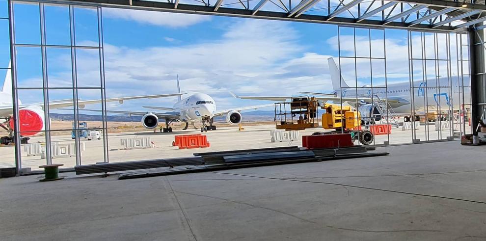 Finalizan los trabajos de construcción de tres naves en el Aeropuerto de Teruel