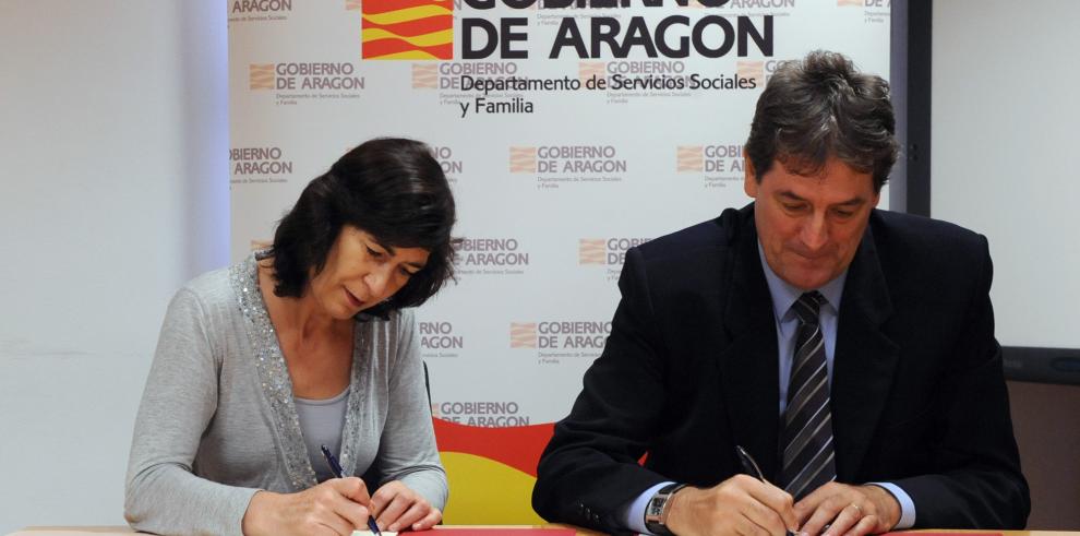 El Departamento de Servicios Sociales y Familia y Caja Inmaculada destinan 145.000 euros a la promoción de actividades para los jóvenes aragoneses