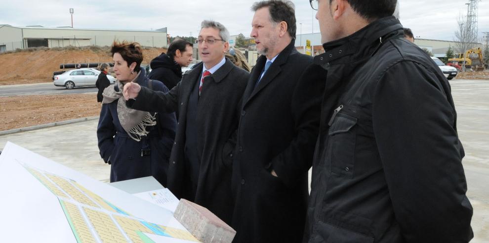 Marcelino Iglesias ha visitado la ampliacion del Polígono La Cuesta 1 en La Almunia de Doña Godina