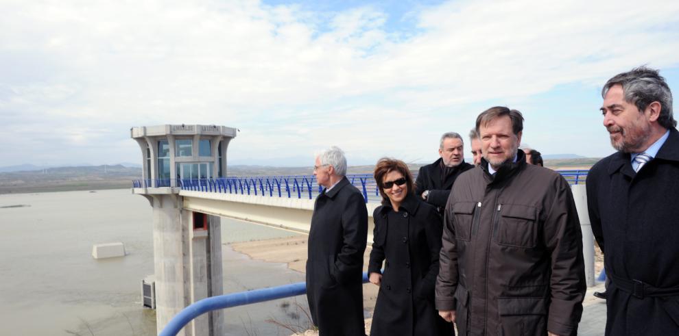 Marcelino Iglesias: ¿La puesta en marcha del embalse de La Loteta es fundamental para el abastecimiento de agua de calidad a la ciudad de Zaragoza¿ 