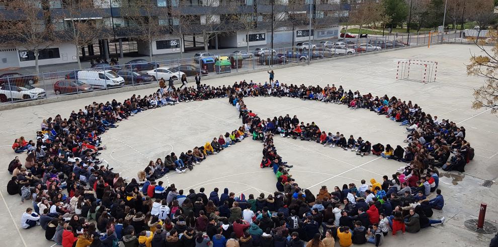 El IES Azucarera se suma al Día de la Paz con una serie de talleres didácticos