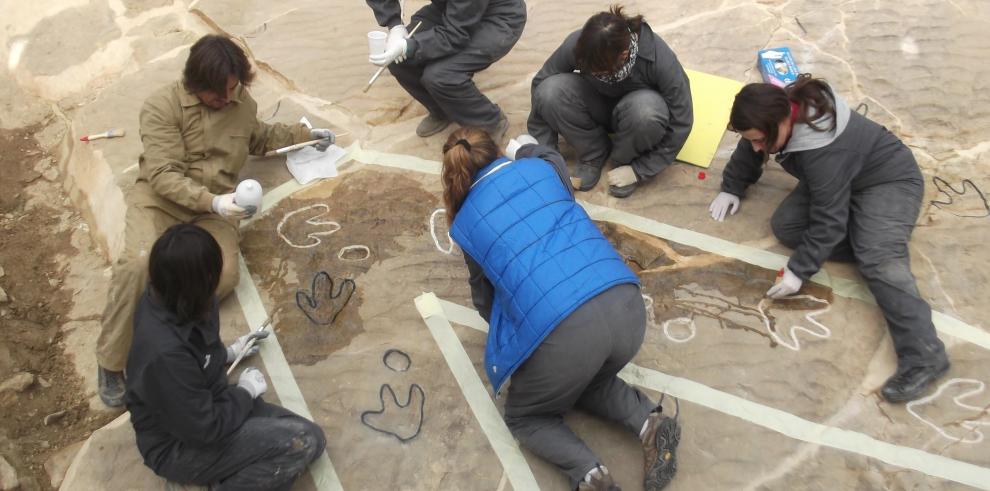 La Escuela Taller de Restauración Paleontológica de Teruel, protagonista en un congreso internacional