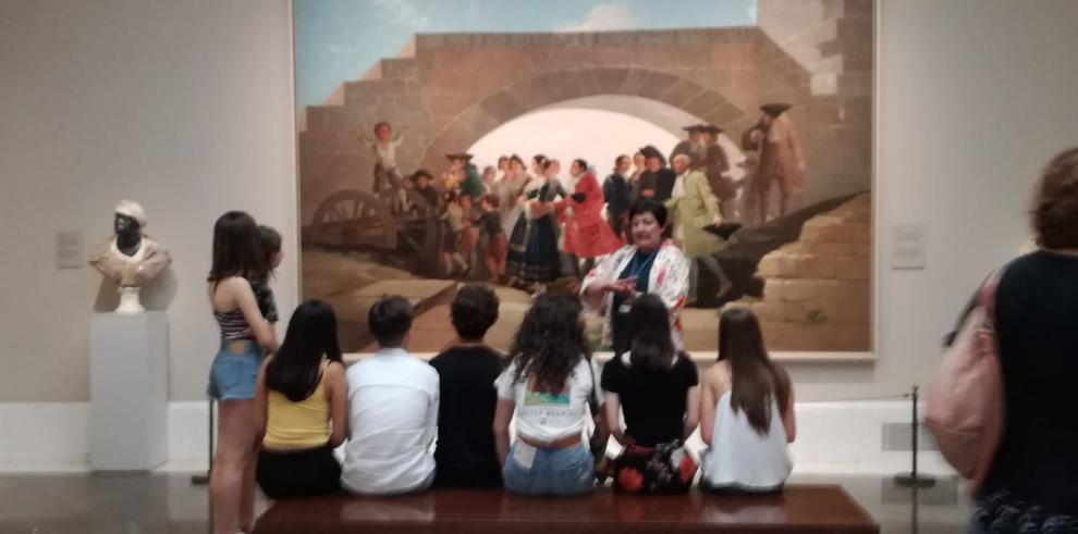 Los alumnos de cinco centros educativos aragoneses siguen la pista de Goya en el Museo del Prado