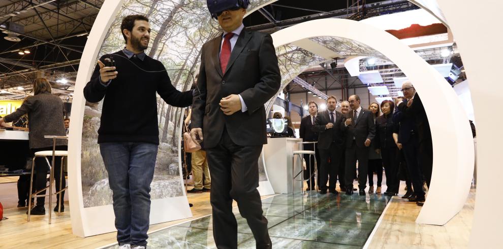 Gran día para Aragón en Fitur con el apoyo del Embajador de China y de la Ministra de Turismo que aportan grandes anuncios para la promoción turística de Aragón