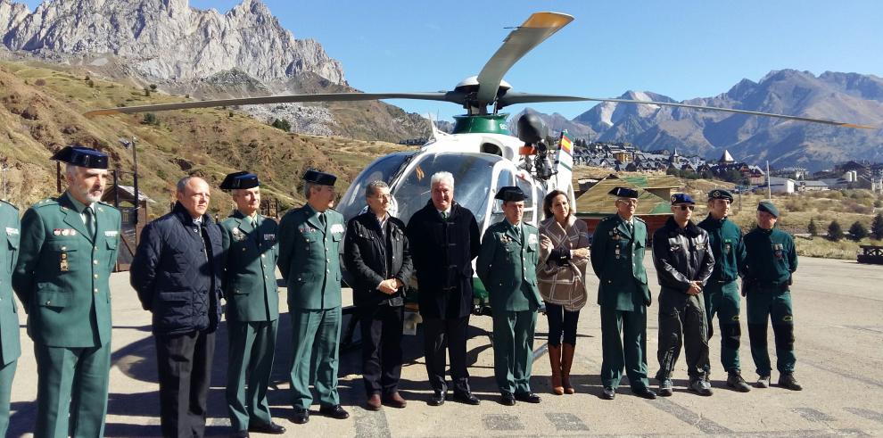 El consejero de Sanidad destaca el “ejemplar” modelo de colaboración en los rescates de montaña