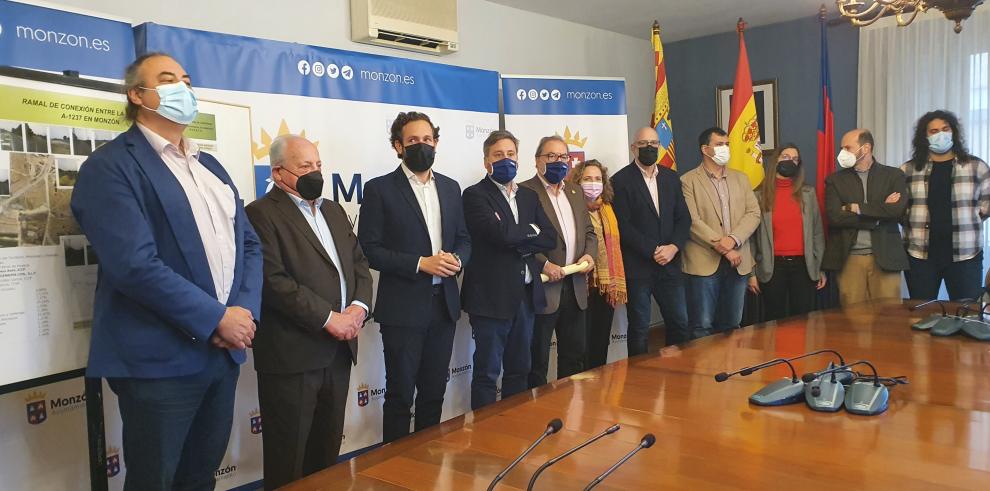 Soro presenta el proyecto de la futura variante de Monzón