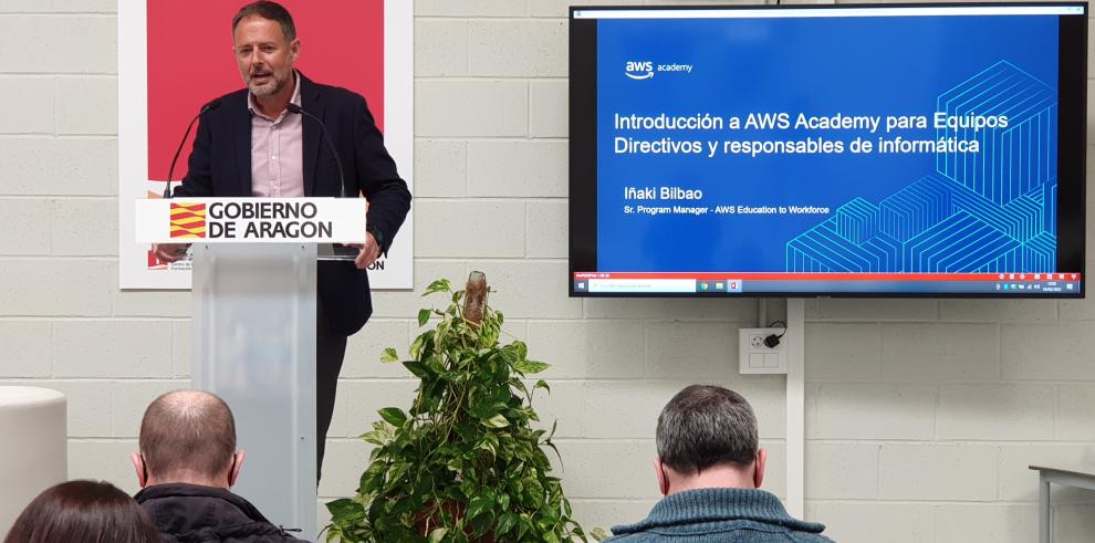 Educación se alía con Amazon Web Services para ofrecer formación específica en computación en la nube