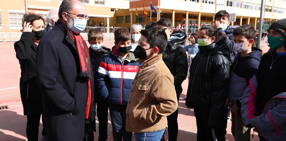 El Presidente de Aragón participa en el quincuagésimo aniversario del CEIP Gustavo Adolfo Bécquer de Garrapinillos