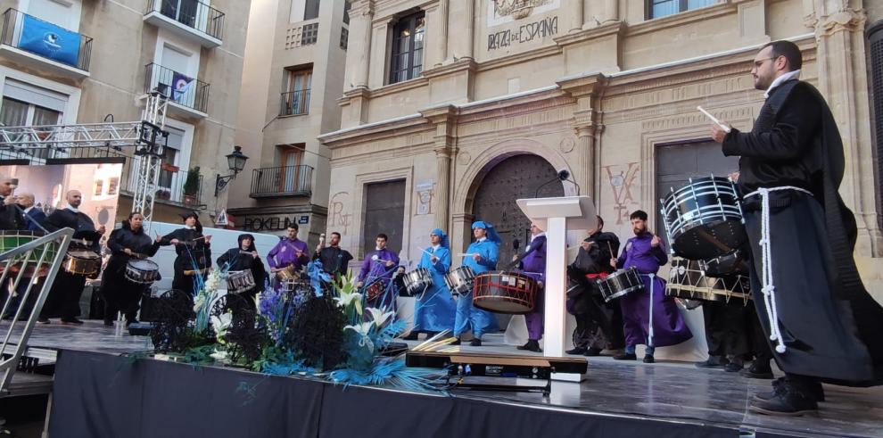 Mayte Pérez destaca en Alcañiz que la tradición del Tambor y el Bombo “nos representa, identifica y enorgullece a todos”