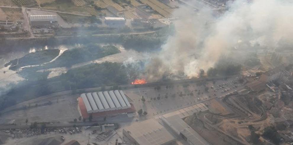 Incendio forestal en Fraga