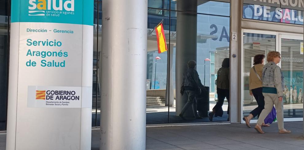 Entrada de la sede del SALUD en Zaragoza.