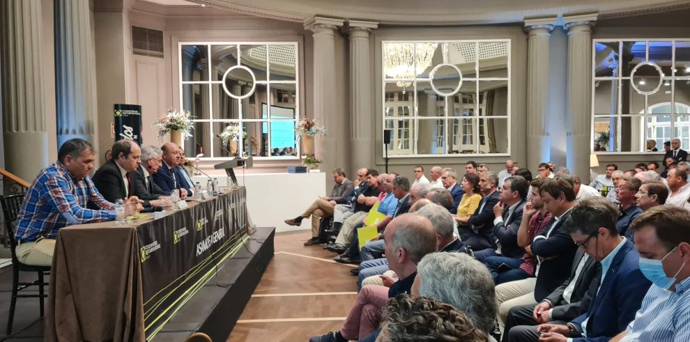 El consejero Joaquín Olona ha clausurado la asamblea general ordinaria de la Federación de Cooperativas Agroalimentarias de Aragón