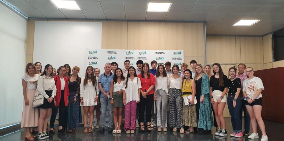 Repollés, con los representantes de la VI Asamblea Extraordinaria del Modelo de Parlamento Europeo