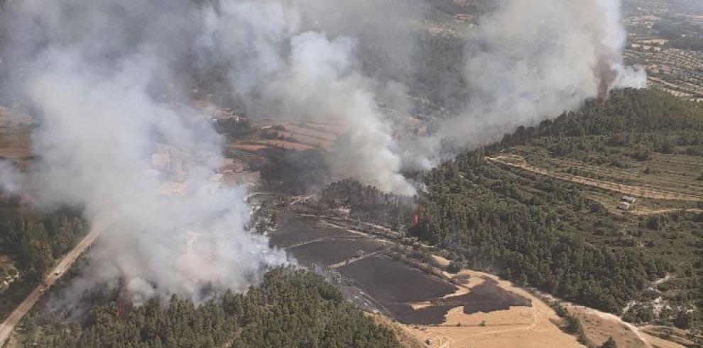 Imagen del incendio de Valderrobres sobre las 17.00 horas.