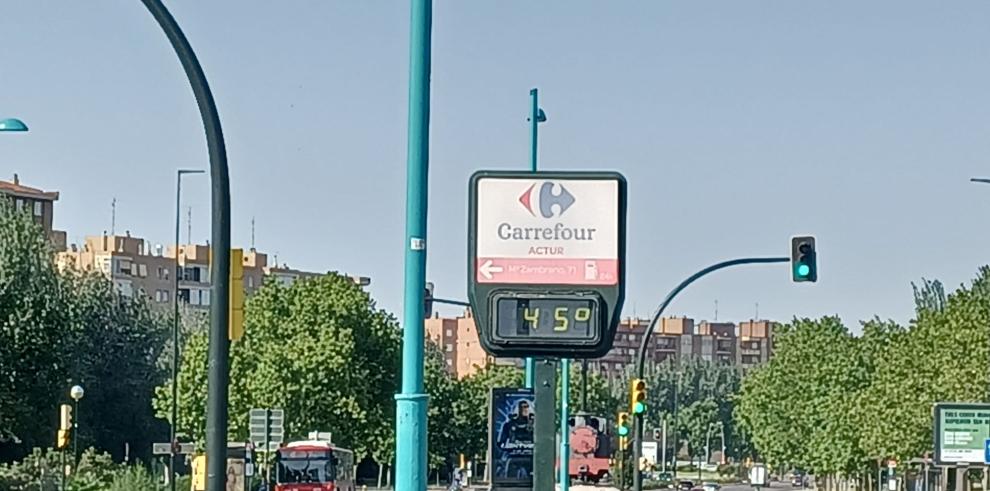 La ola de calor provocó un incremento de las atenciones del 061.