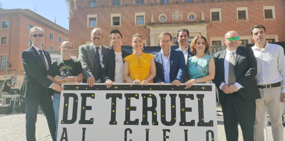 El acto de apoyo a la candidatura ha tenido lugar en la plaza de San Juan