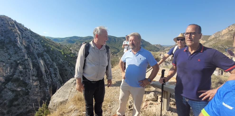 El consejero de Educación, Cultura y Deporte del Gobierno de Aragón, Felipe Faci, en el Parque Cultural del Río Martín