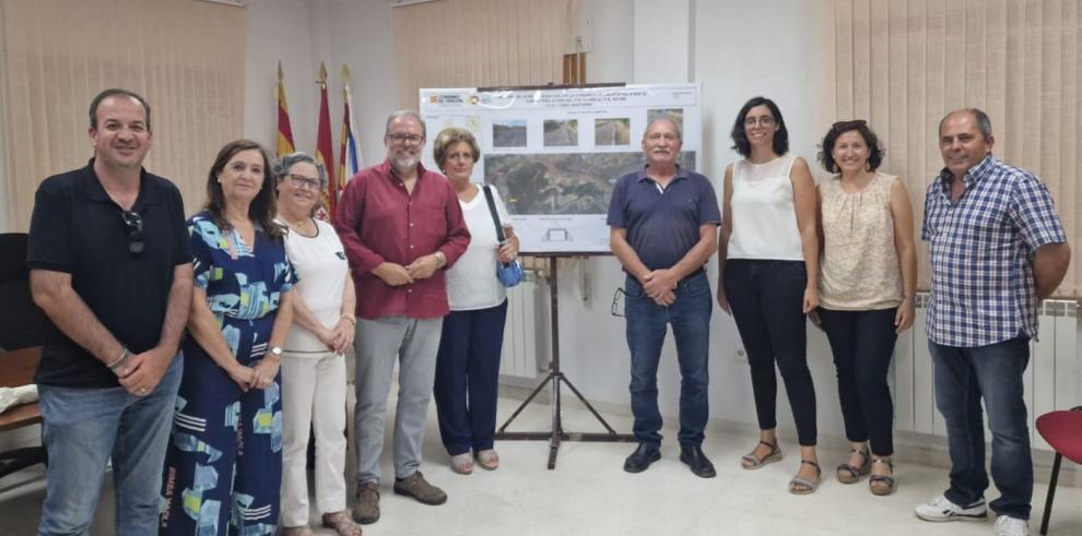 El director general de Carreteras, Bizén Fuster, ha presentado en Monterde el proyecto de obras que cuenta con tres tramos de actuación diferenciados