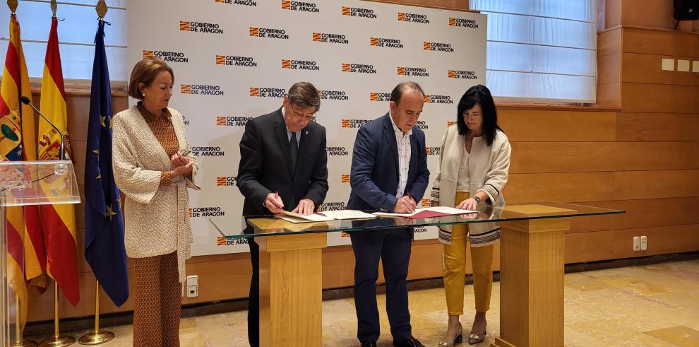 Aliaga firma el convenio del Plan de Sostenibilidad Turística con la Mancomunidad del Alto Valle del Aragón
