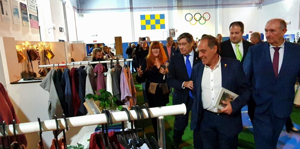 Aliaga inaugura la Feria EcoAragón de Lécera