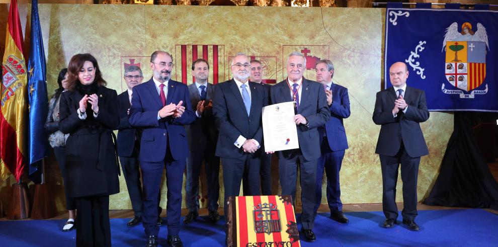 Entrega de la Medalla de El Justicia de Aragón al pueblo aragonés