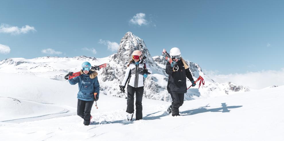 Esquiadores en Aramón-Formigal